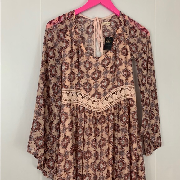 NWT Hollister Floral Dress - Picture 3 of 8